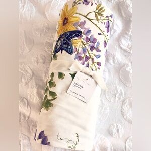 Pottery Barn Meadow 100% Cotton Twill 70” x 108” Tablecloth NWT Retail $159